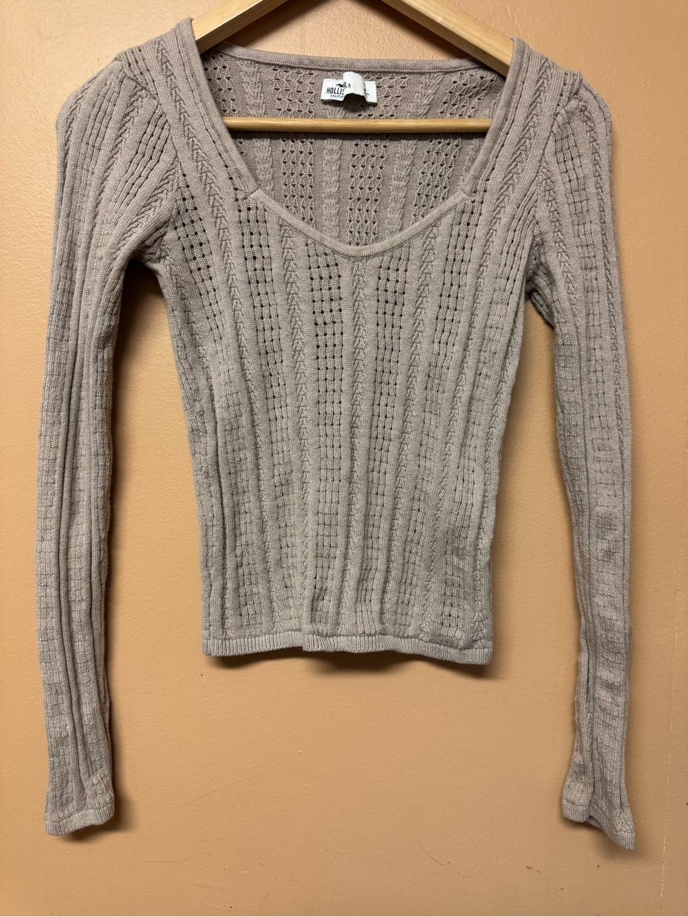 Hollister Taupe Pointelle Knit Sweater Small Fitted Scoop Neck Y2K Ribbed Top